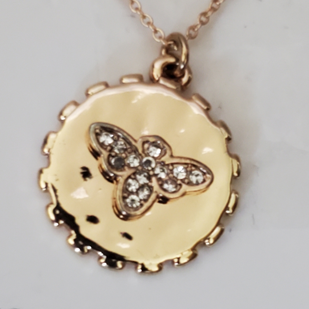 Time and Tru goldtone Be Happy necklace set with Bee and honeycomb